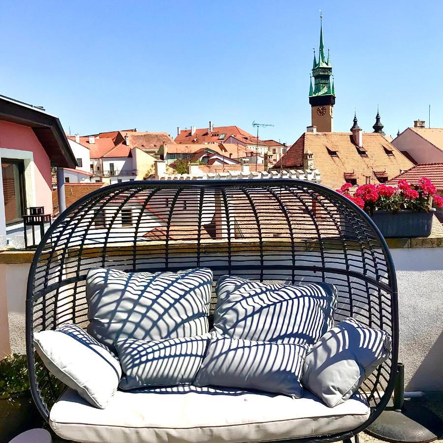 Boutique Apartments U Rolanda, Mikulasske Namesti Зноймо Екстер'єр фото