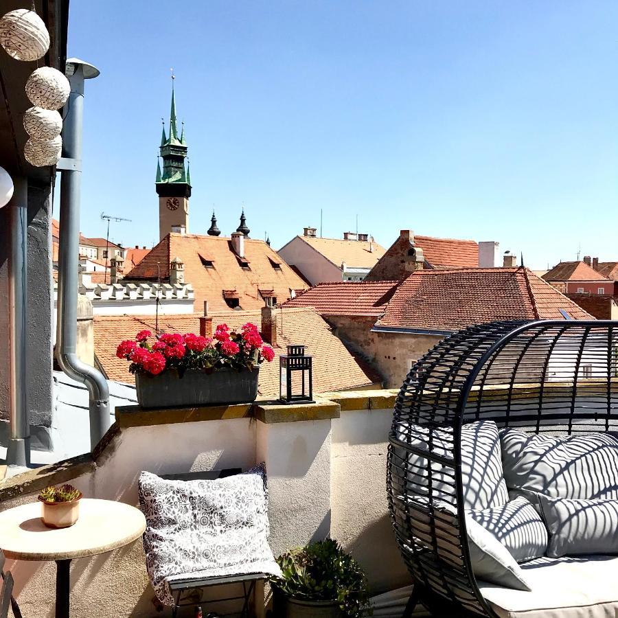 Boutique Apartments U Rolanda, Mikulasske Namesti Зноймо Екстер'єр фото