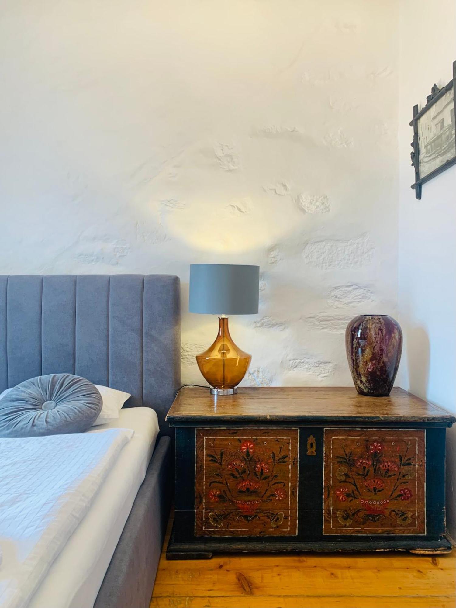 Boutique Apartments U Rolanda, Mikulasske Namesti Зноймо Екстер'єр фото