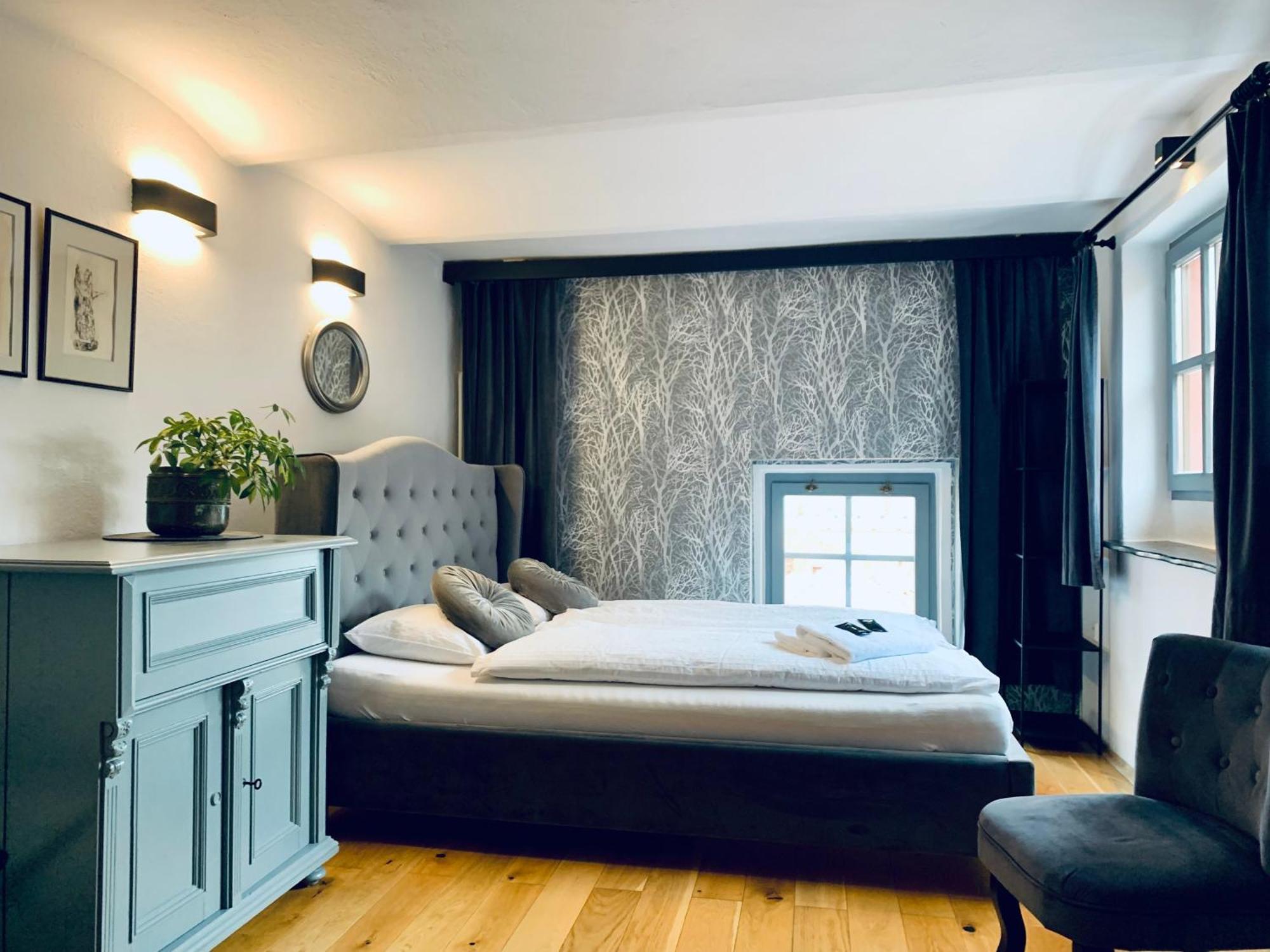 Boutique Apartments U Rolanda, Mikulasske Namesti Зноймо Екстер'єр фото