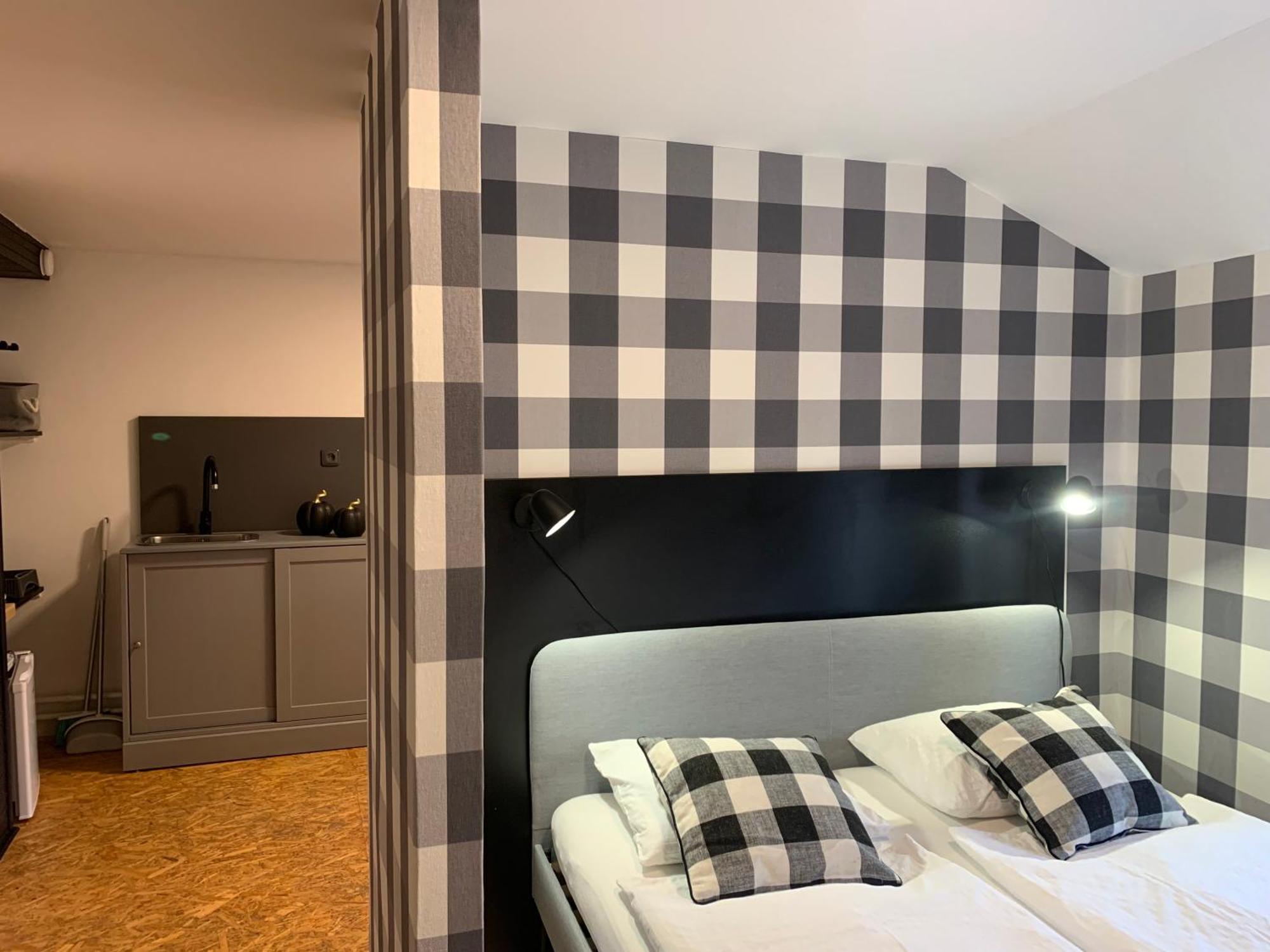 Boutique Apartments U Rolanda, Mikulasske Namesti Зноймо Екстер'єр фото