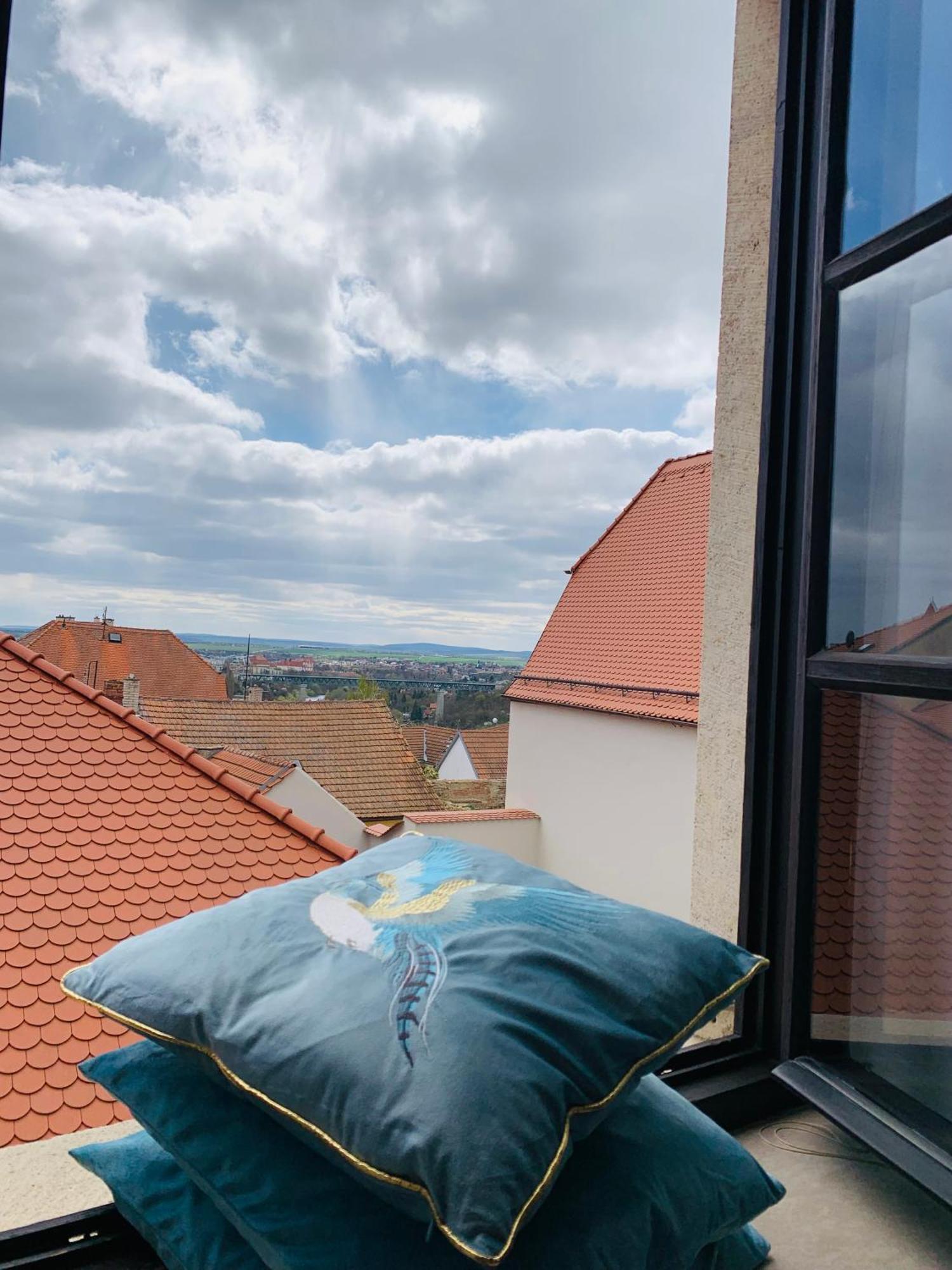 Boutique Apartments U Rolanda, Mikulasske Namesti Зноймо Екстер'єр фото