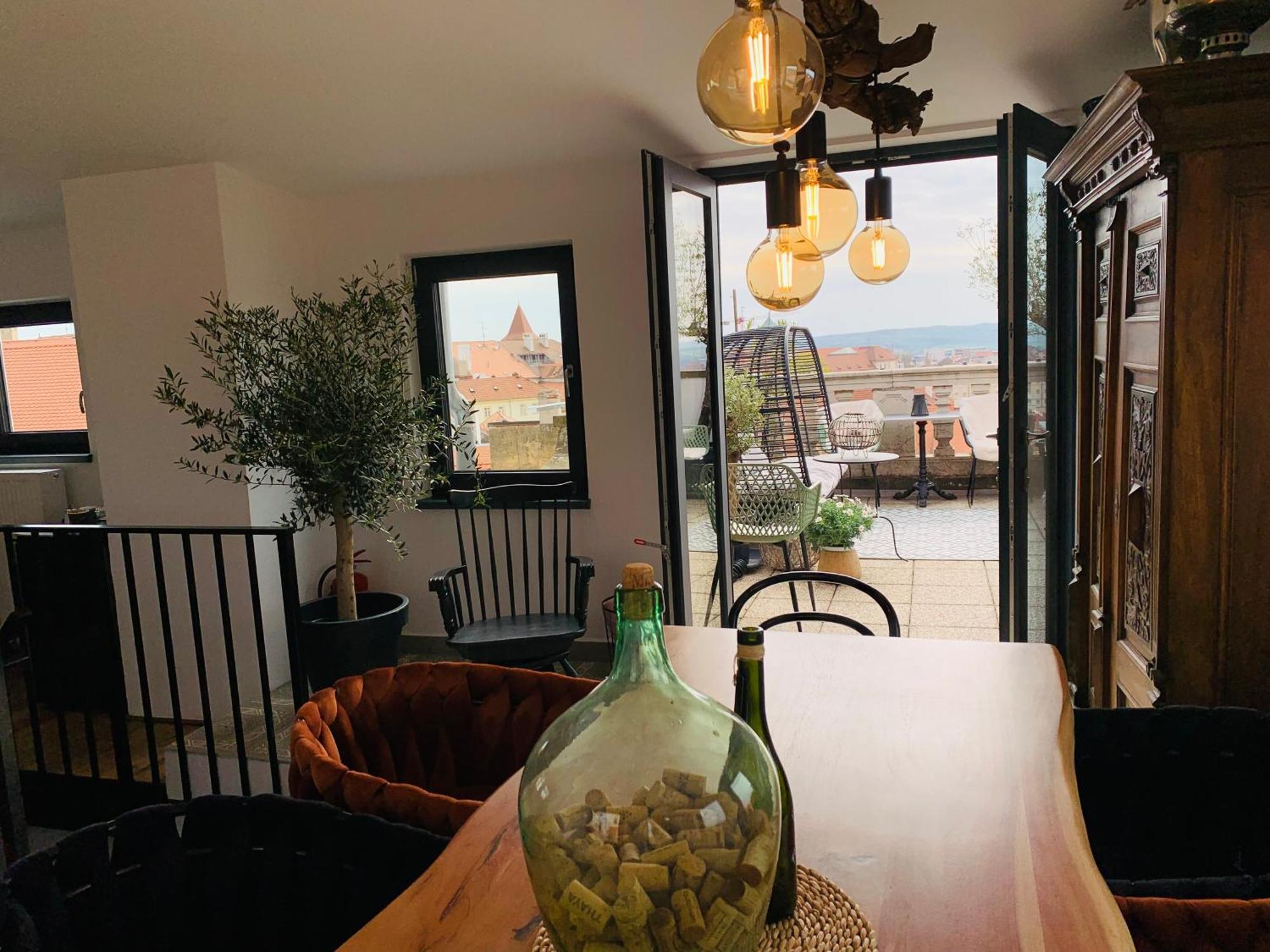 Boutique Apartments U Rolanda, Mikulasske Namesti Зноймо Екстер'єр фото